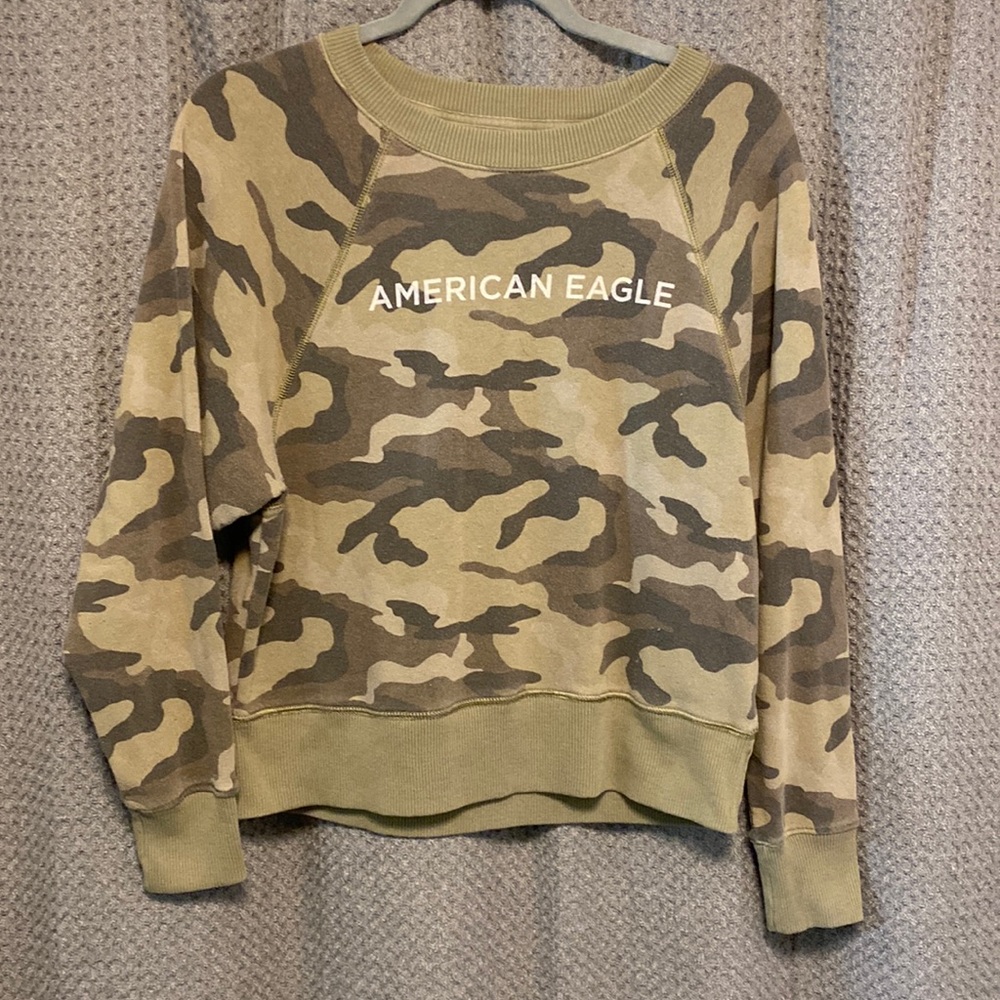 American Eagle camo sweatshirt size small